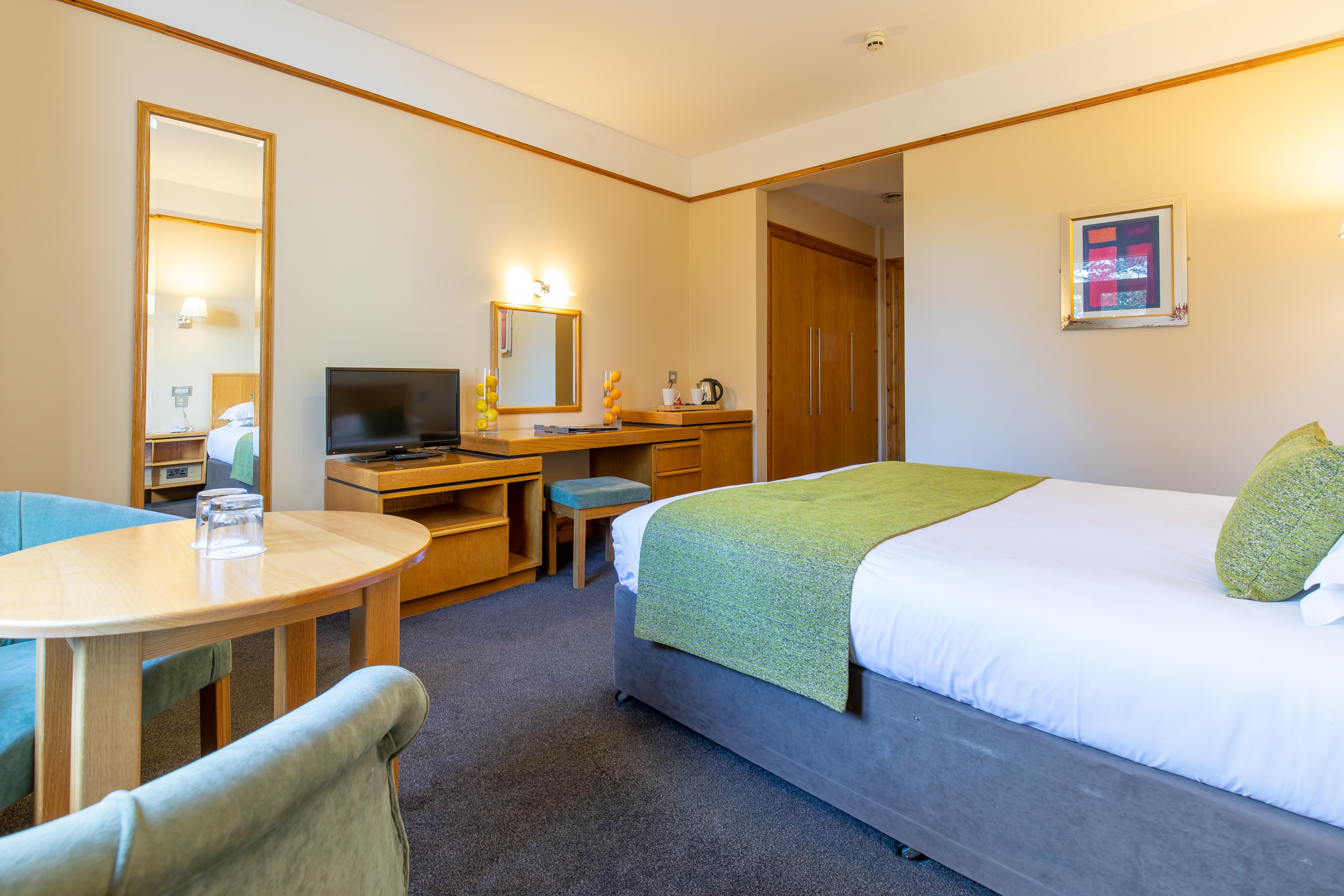 Tullamore Court Hotel מראה חיצוני תמונה